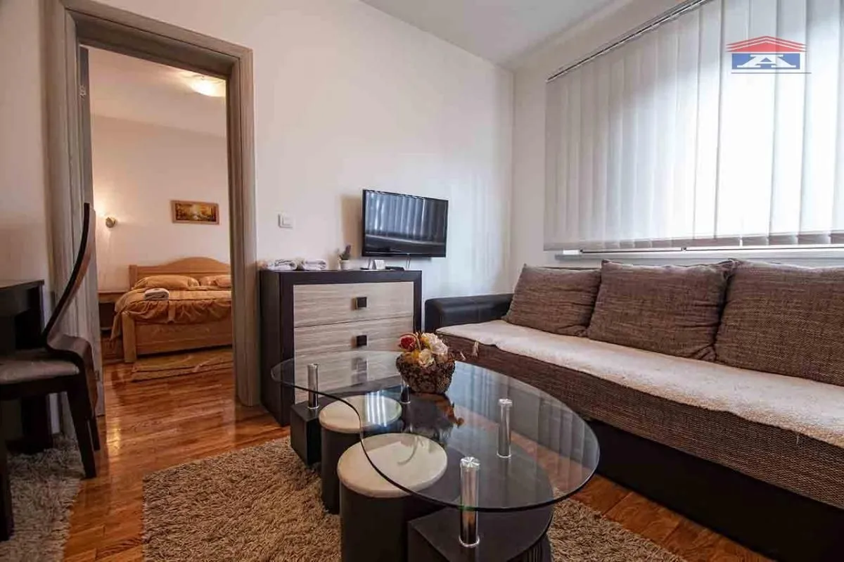 Izdavanje, jednosoban stan, 29m², Centar, Zlatibor