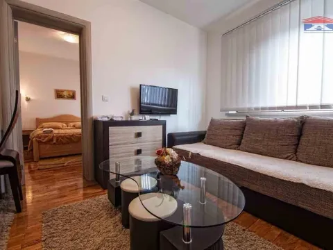 Izdavanje, jednosoban stan, 29m², Centar, Zlatibor - image 4