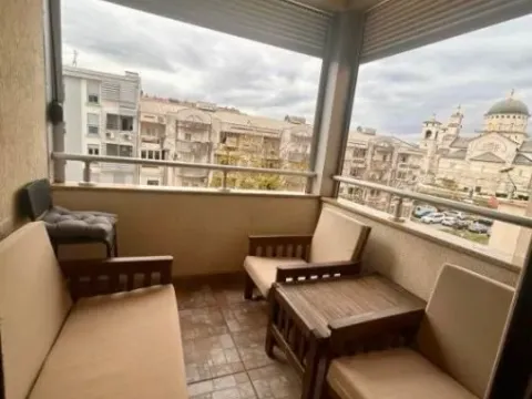 Izdavanje, dvosoban stan, 80m², Preko Morače, Podgorica - image 6