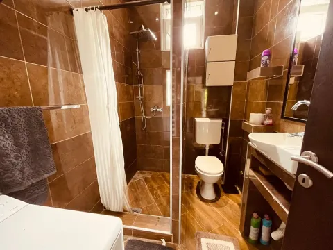 Rent, three bedroom apartment, 60m², Dorćol Sve Podlokacije, Beograd - image 6