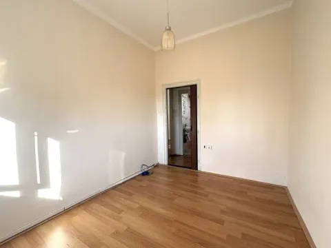 Izdavanje, dvosoban stan, 60m², Palilula Sve Podlokacije, Beograd - image 7