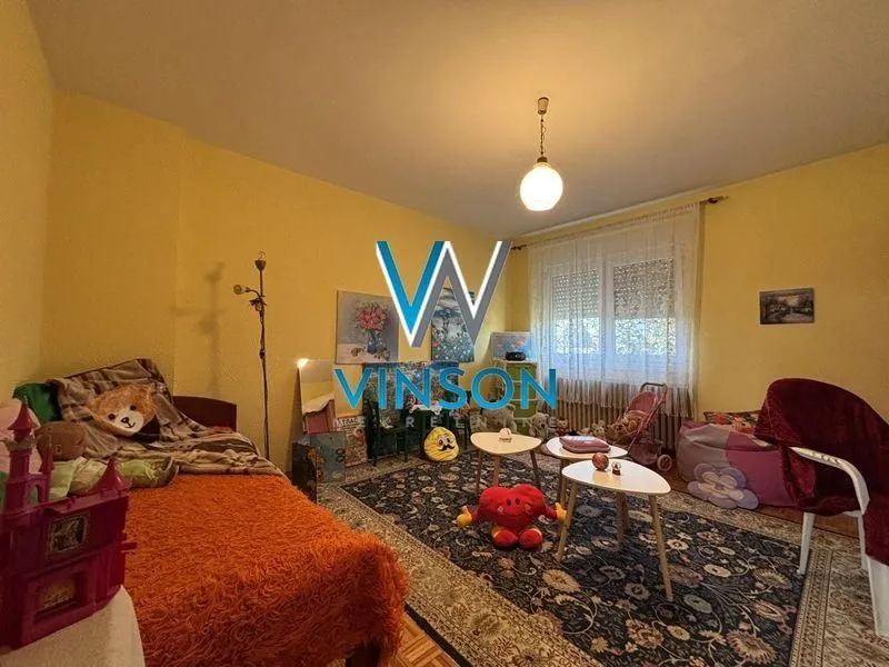 Prodaja, kuća, 195m², Salajka, Novi Sad Sve Podlokacije