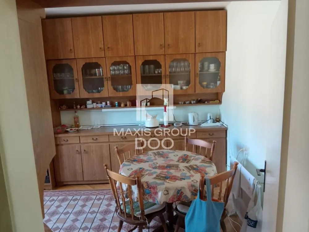 Prodaja, stan, 297m², Kragujevac, Srbija