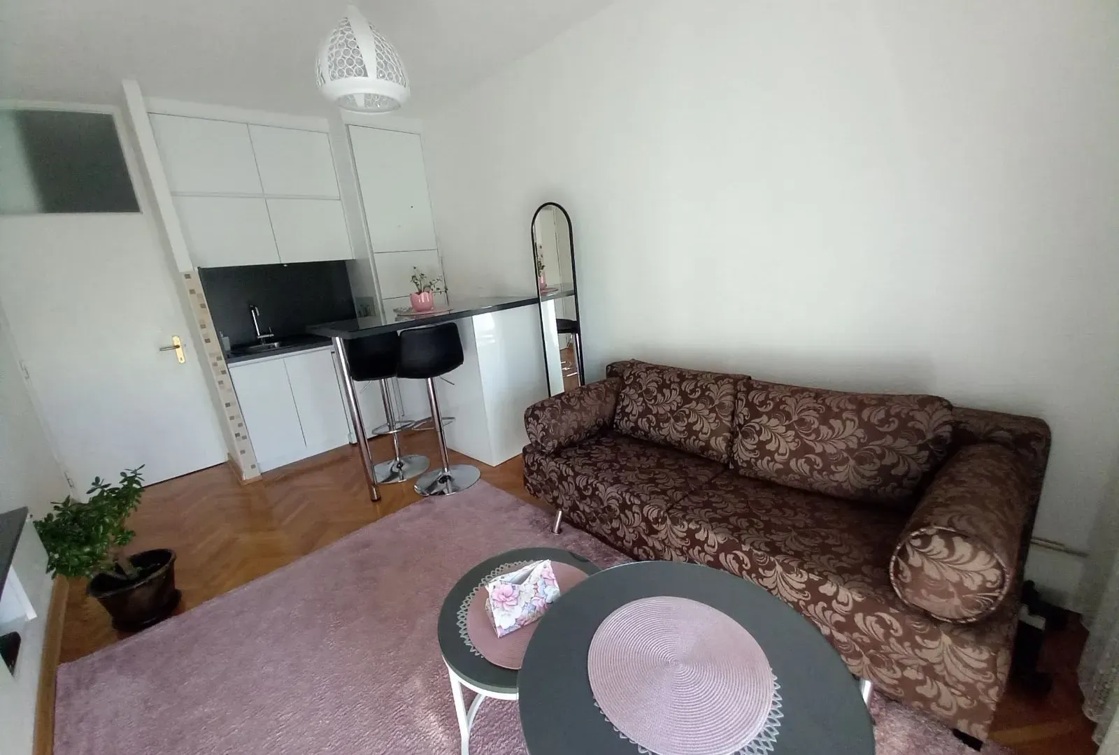 Rent, studio apartment, 20m², Centar, Podgorica
