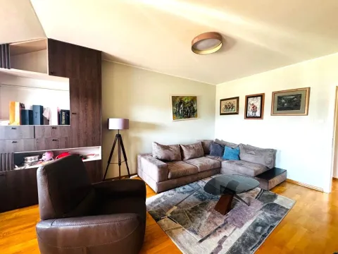 Izdavanje, dvosoban stan, 83m², Preko Morače, Podgorica - image 2