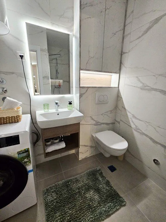 Izdavanje, jednosoban stan, 46m², Stari Aerodrom, Podgorica