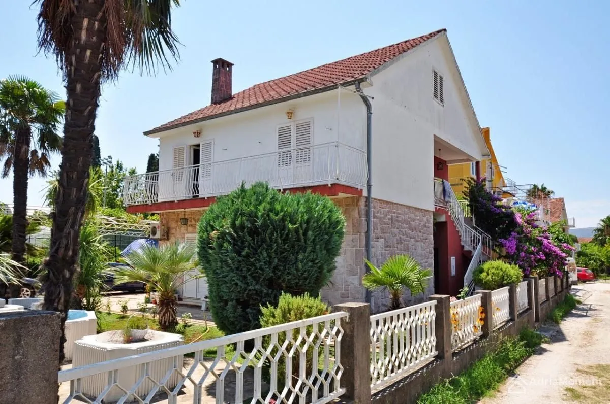 Prodaja, kuća, 377m², Seljanovo, Tivat