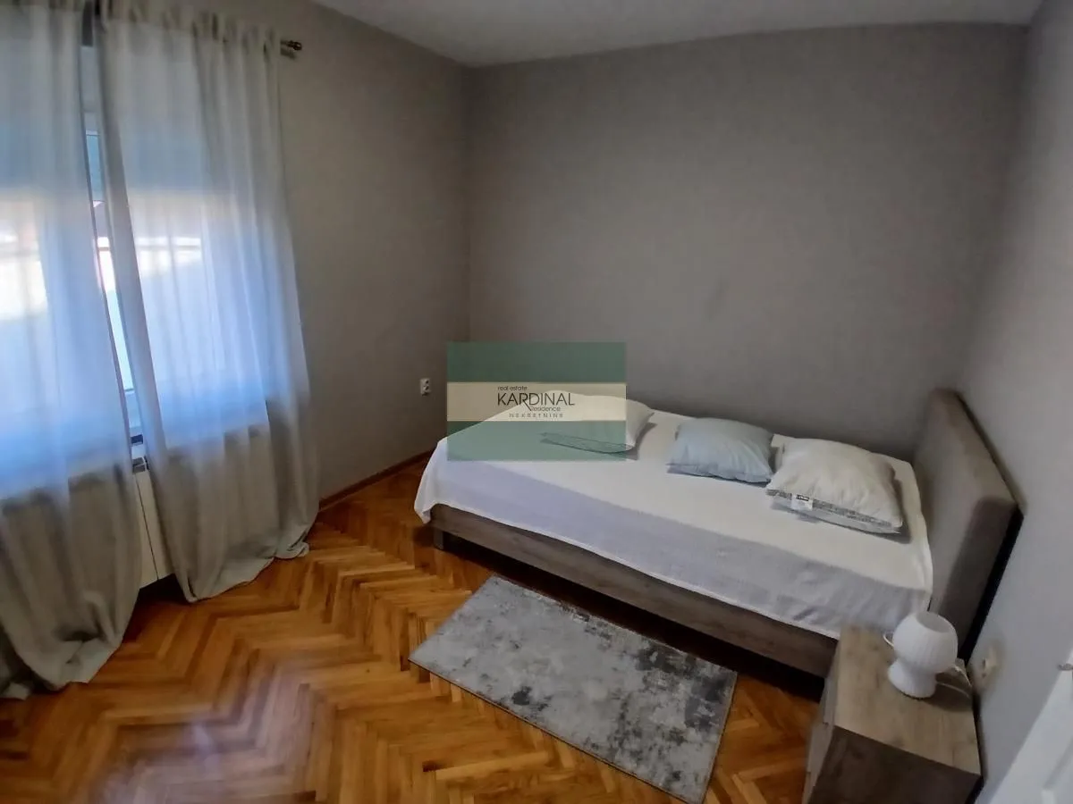 Prodaja, kuća, 379m², Trnava, Jagodina