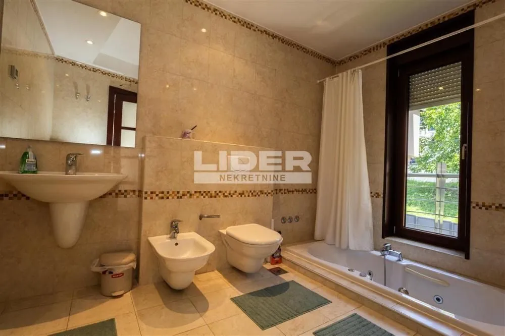 Sale, house, 600m², Savski Venac, Beograd