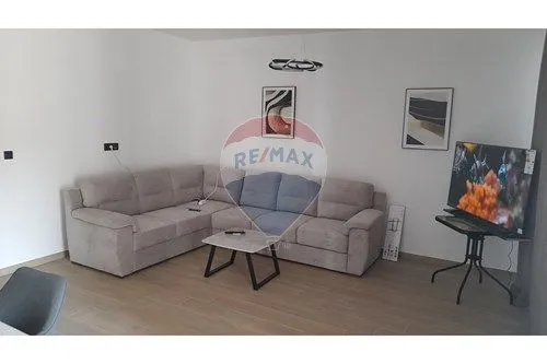 Sale, two bedroom apartment, 81m², Bečići, Budva
