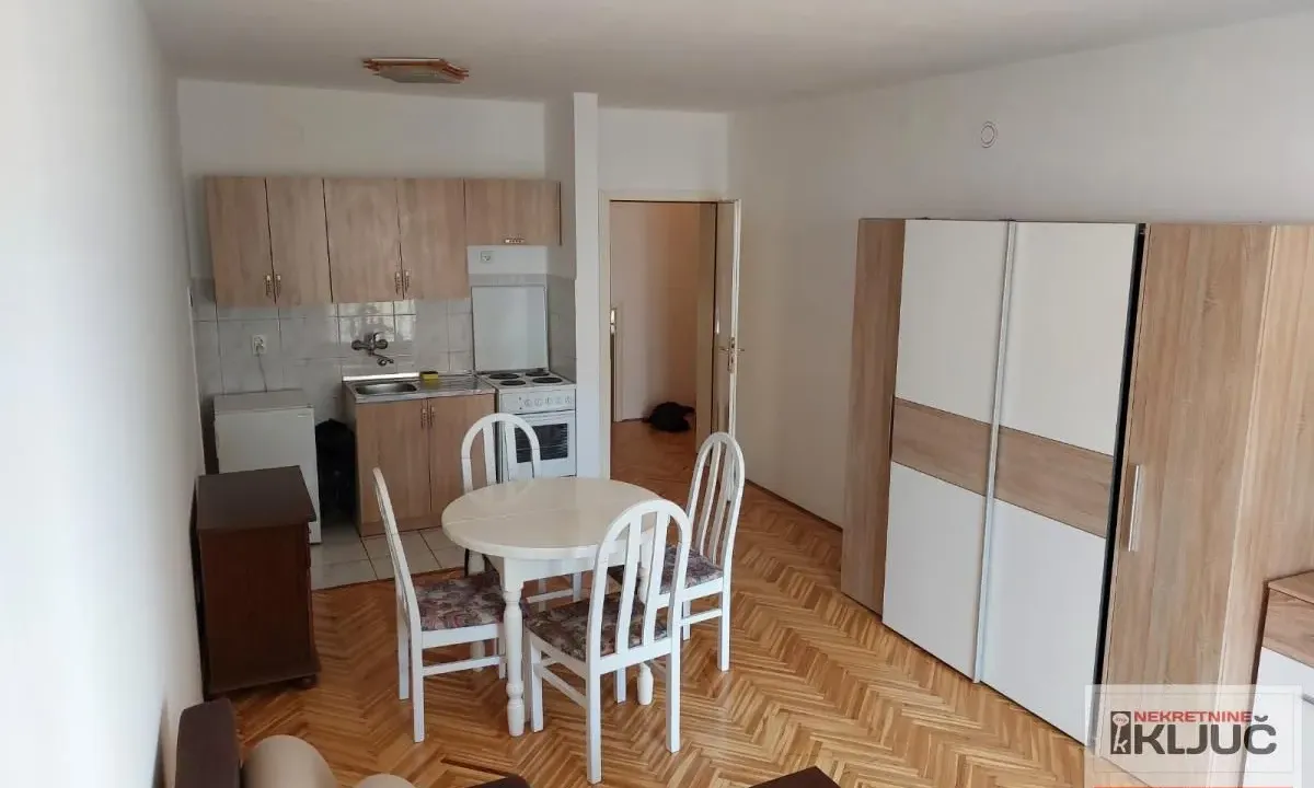 Prodaja, garsonjera, 31m², Kej, Novi Sad Sve Podlokacije