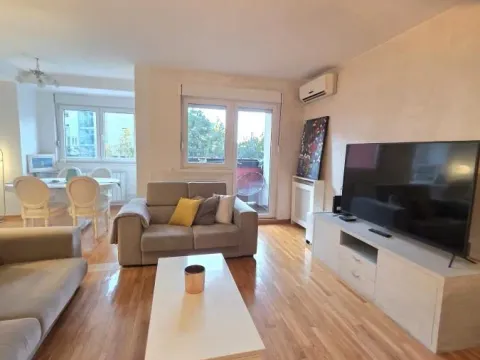 Sale, three bedroom apartment, 82m², Filmski Grad, Beograd - image 6