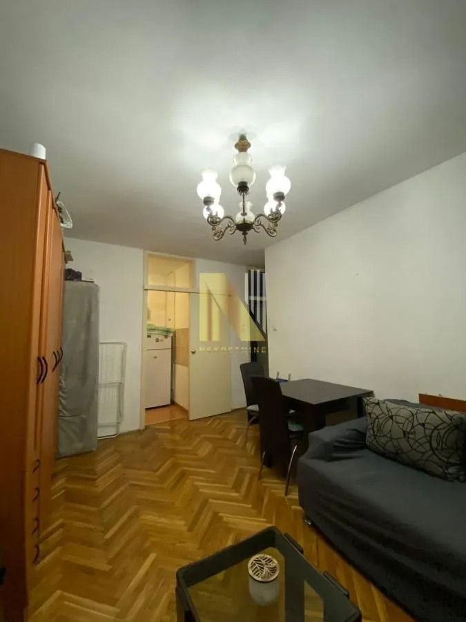 Izdavanje, garsonjera, 25m², Nova Detelinara, Novi Sad Sve Podlokacije