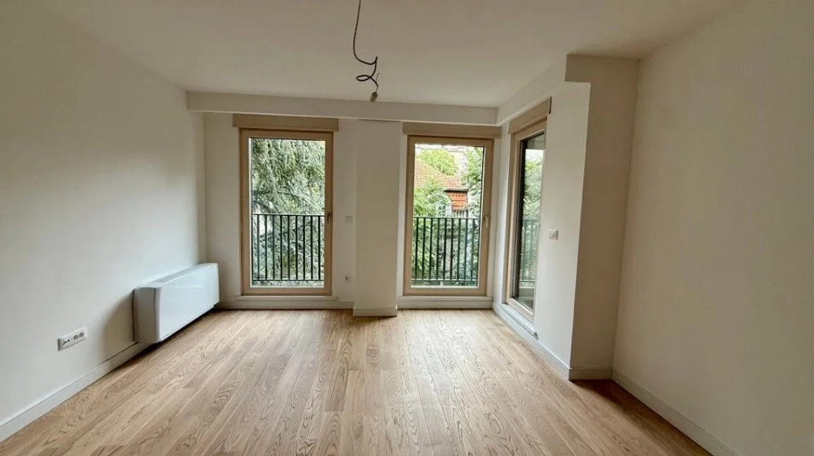 Izdavanje, stan, 125m², Crveni Krst, Beograd