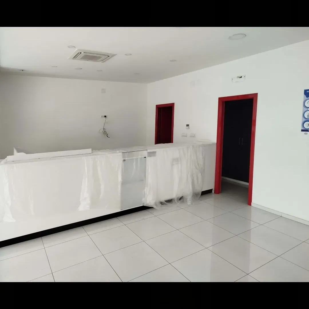 Izdavanje, jednosoban stan, 190m², Stari Grad, Beograd