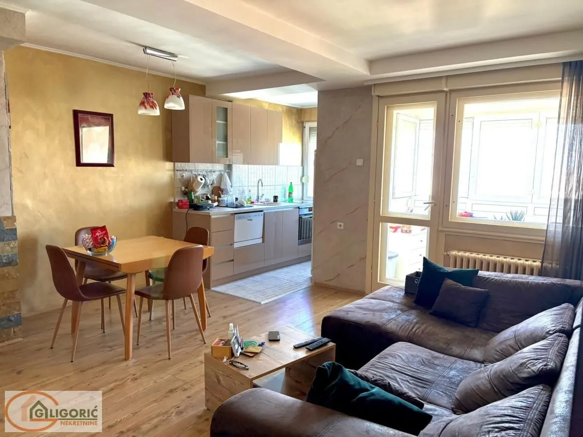 Prodaja, trosoban stan, 70m², Voždovac Sve Podlokacije, Beograd