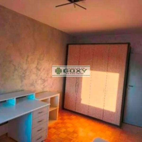Prodaja, dvosoban stan, 75m², Novi Beograd Blok 61, Novi Beograd Sve Podlokacije