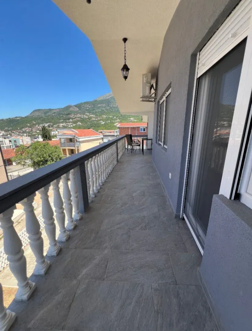 Izdavanje, stan, 70m², Dobre Vode, Bar