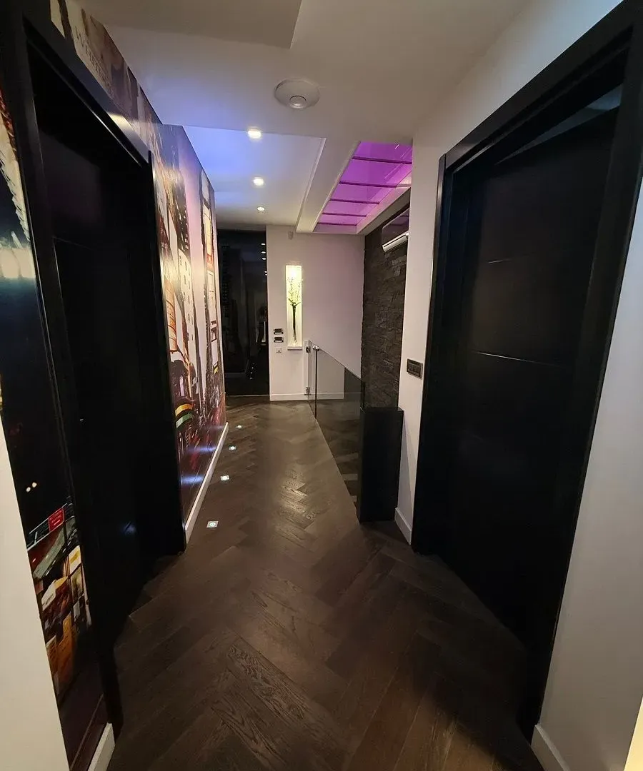 Prodaja, četvorosoban stan, 117m², Crveni Krst, Beograd