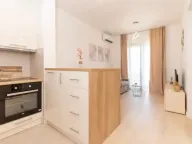 Izdavanje, jednosoban stan, 40m², Centar, Tivat - image 4