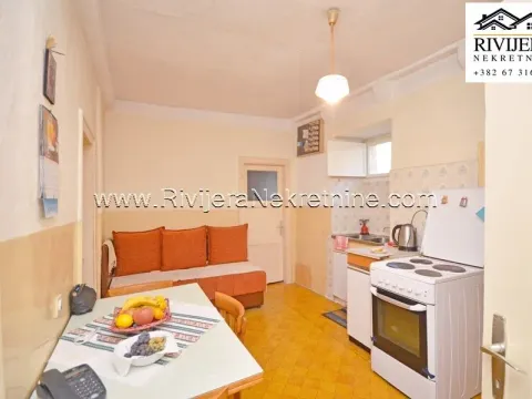 Sale, house, 350m², Risan, Kotor - image 2