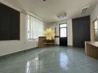 Izdavanje, poslovni prostor, 42m², Centar, Podgorica - image 5