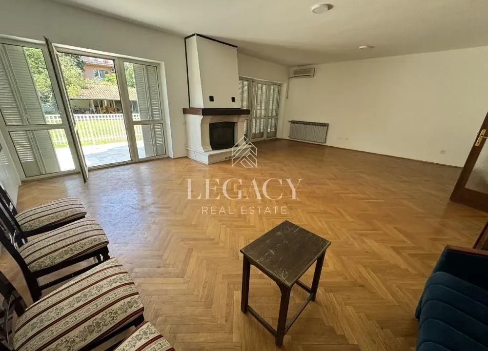 Prodaja, kuća, 600m², Voždovačka Crkva, Voždovac Sve Podlokacije