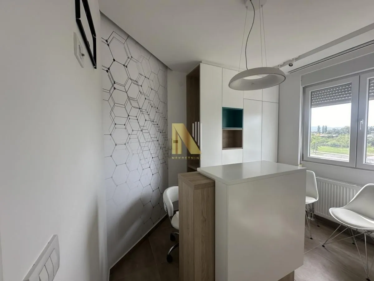 Rent, office space, 90m², Nova Detelinara, Novi Sad Sve Podlokacije