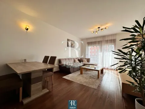 Izdavanje, dvosoban stan, 70m², Master Kvart, Podgorica - image 2