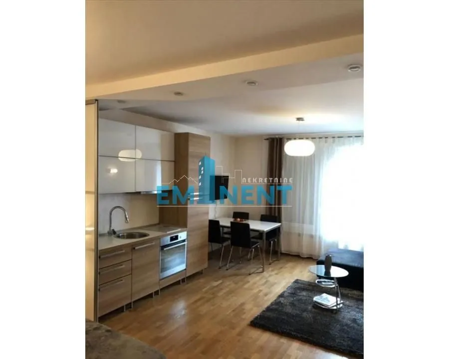 Rent, one bedroom apartment, 40m², Stari Grad, Beograd