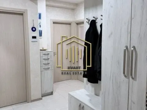 Prodaja, trosoban stan, 72m², City Kvart, Podgorica - image 9