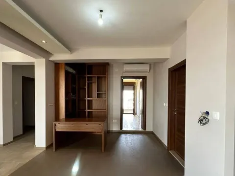 Prodaja, dvosoban stan, 140m², Budva, Crna Gora - image 13