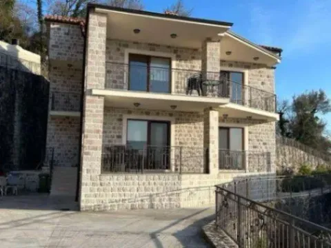 Rent, house, 140m², Nalježići, Kotor