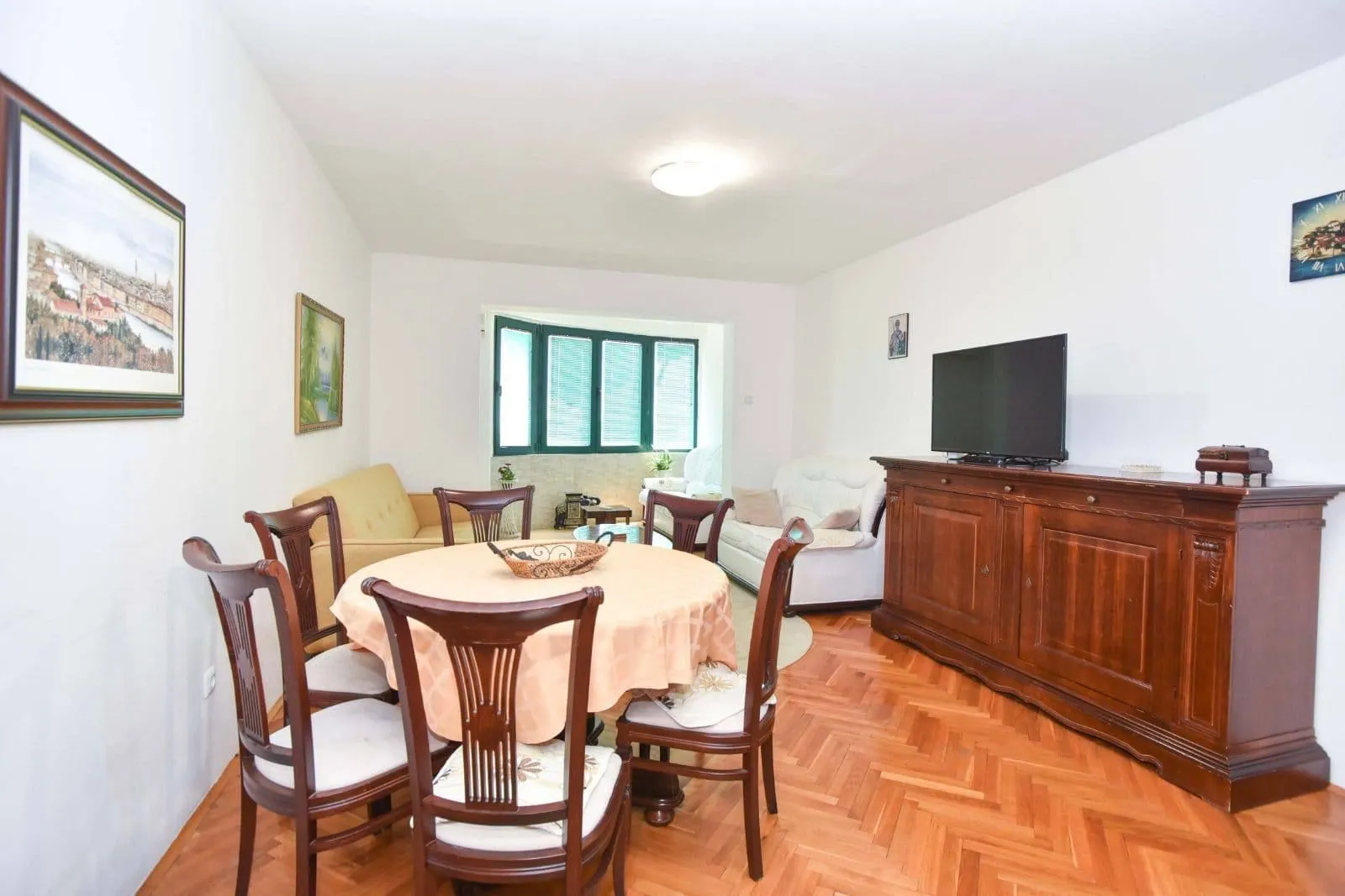 Rent, three bedroom apartment, 92m², Centar, Budva