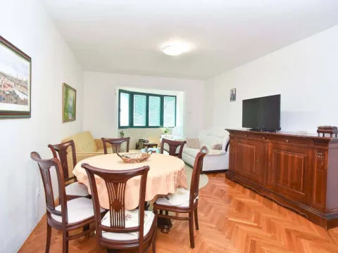 Rent, three bedroom apartment, 92m², Centar, Budva - image 5