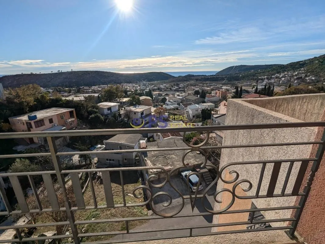 Sale, four bedroom apartment, 119m², Sutomore, Bar