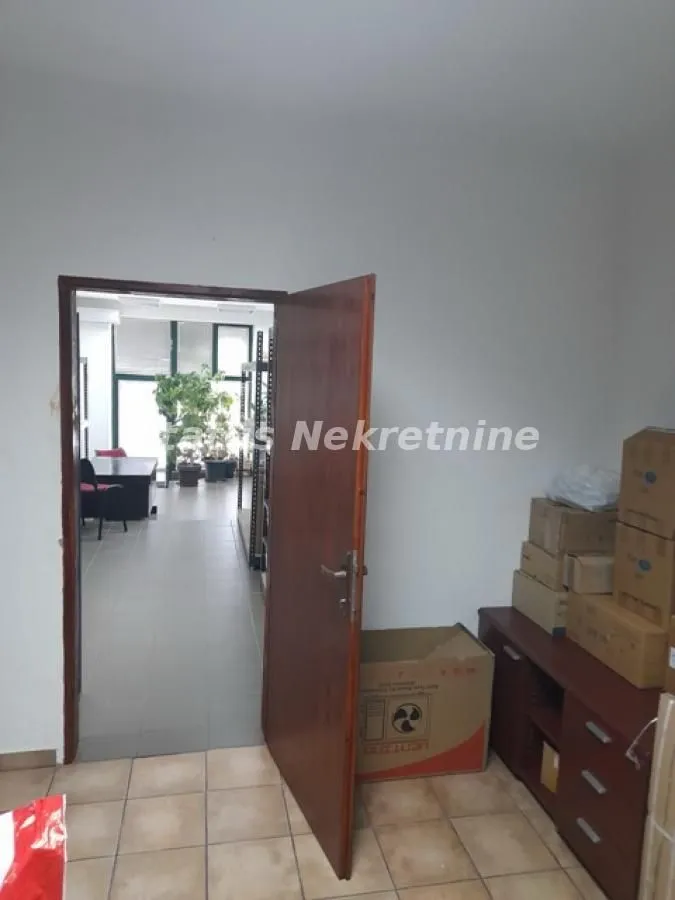 Rent, office space, 133m², Bulevar Evrope, Novi Sad Sve Podlokacije