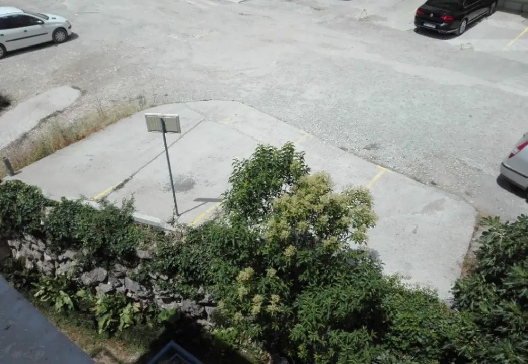 Izdavanje, parking/garaža, 12m², Lazi, Budva