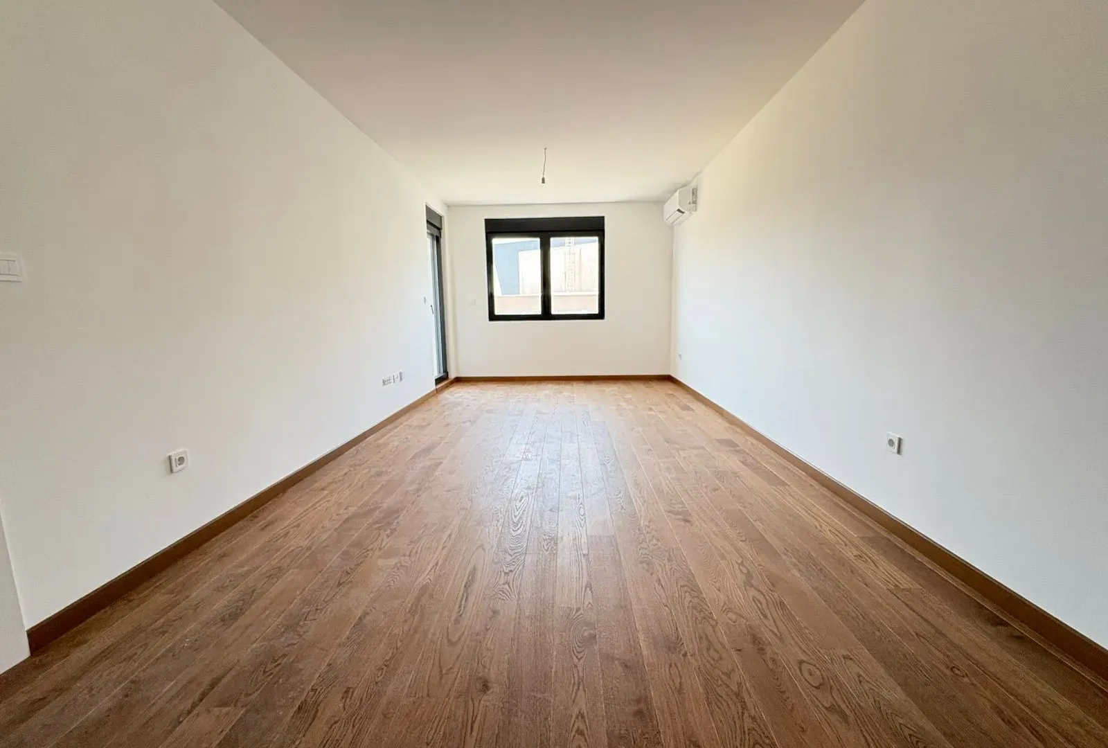 Izdavanje, jednosoban stan, 50m², Tološi, Podgorica