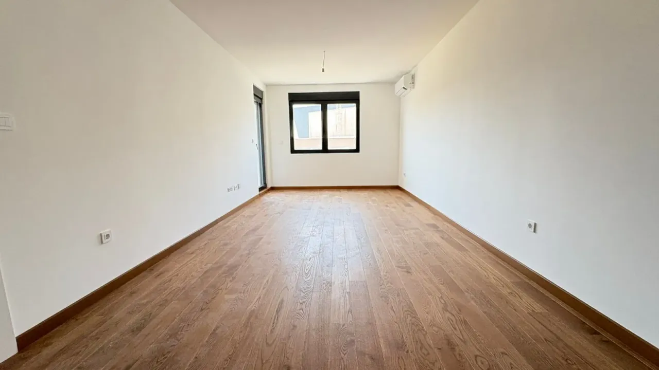 Izdavanje, jednosoban stan, 50m², Tološi, Podgorica