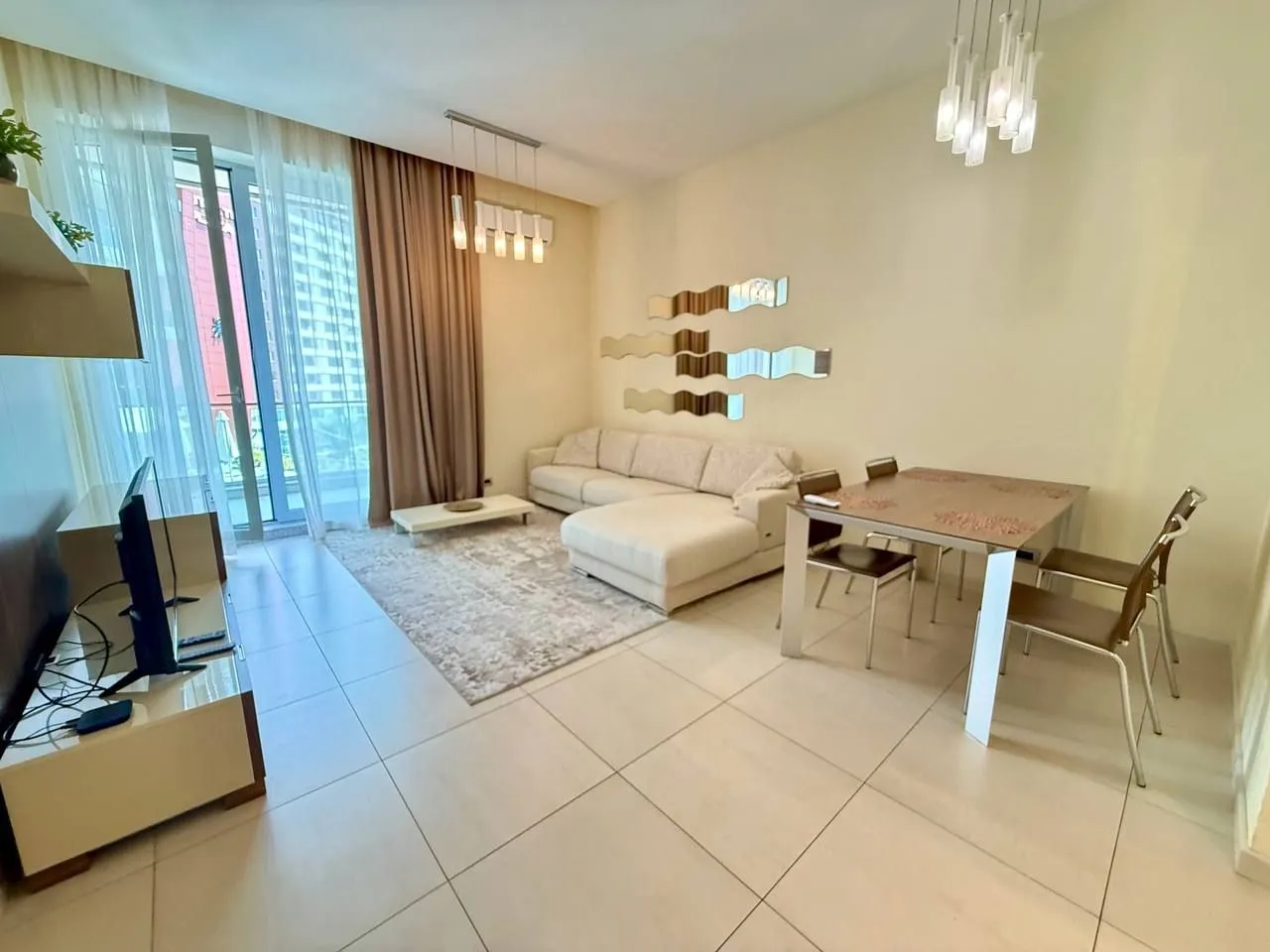 Izdavanje, jednosoban stan, 70m², Centar, Budva