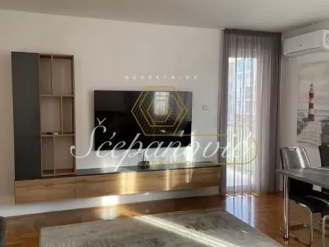 Izdavanje, trosoban stan, 75m², Nova Detelinara, Novi Sad Sve Podlokacije - image 2