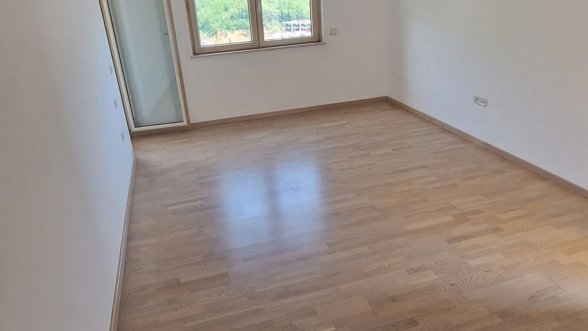 Sale, two bedroom apartment, 105m², Bečići, Budva