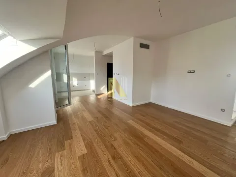 Prodaja, četvorosoban stan, 104m², Bulevar Oslobodjenja, Novi Sad Sve Podlokacije - image 5