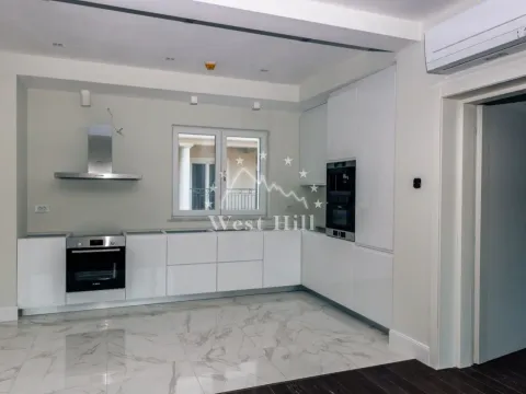 Sale, two bedroom apartment, 115m², Đenovići, Herceg Novi - image 5