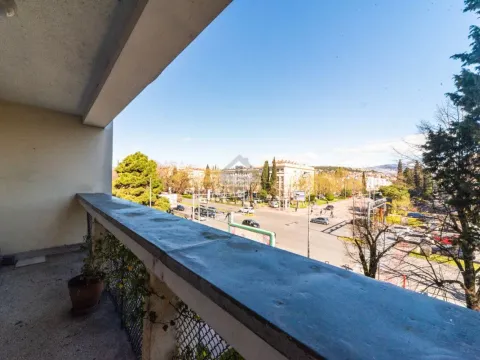 Izdavanje, trosoban stan, 105m², Preko Morače, Podgorica - image 7