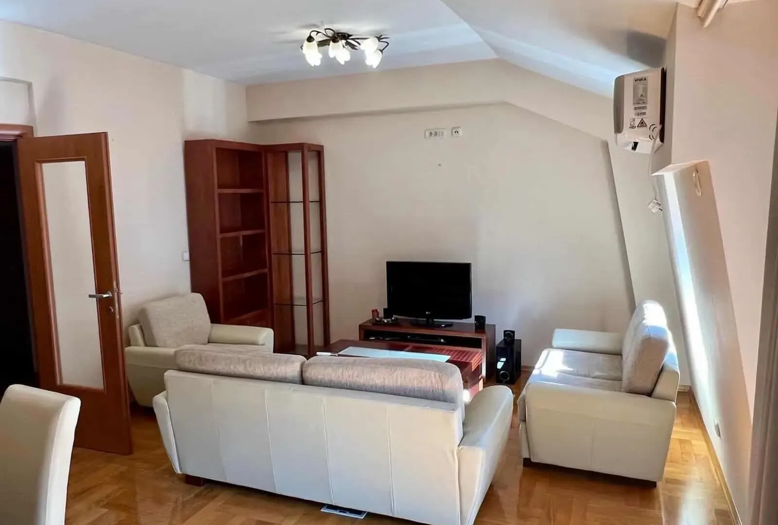 Rent, one bedroom apartment, 54m², Krivi Most, Podgorica