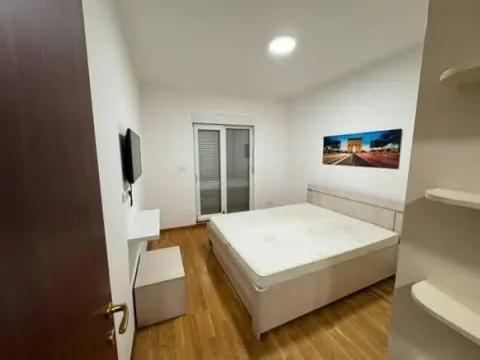 Izdavanje, jednosoban stan, 51m², City Kvart, Podgorica - image 6
