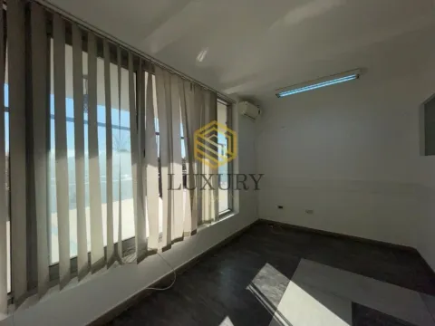 Rent, office space, 160m², 1 maj, Podgorica - image 3