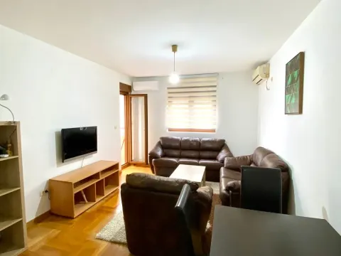 Rent, two bedroom apartment, 55m², Stari Aerodrom, Podgorica - image 2